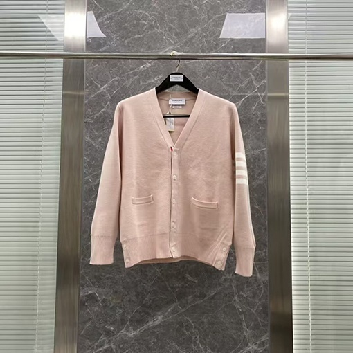 トムブラウン 新作ニットカーディガン