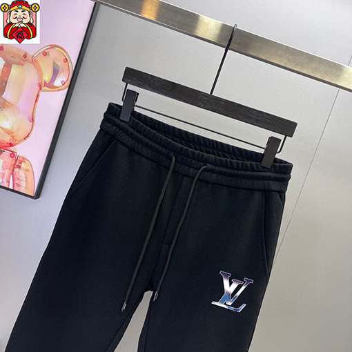 ルイヴィトンスーパーコピー LV 新モデル人気のクルーネックのスウェットシャツとパンツのセット