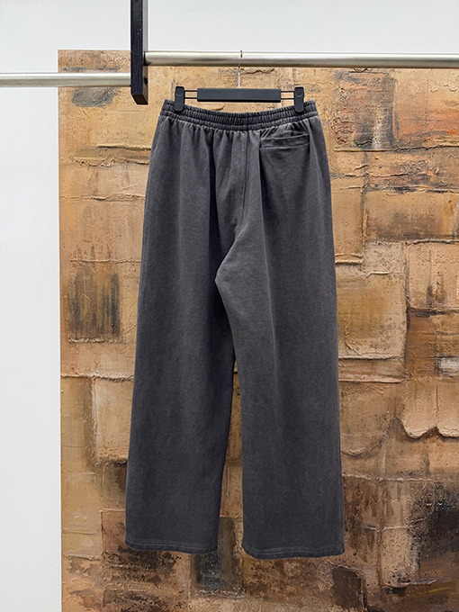 アクネストゥディオズコピー Acne Studios ダメージのロゴ入りパンツ