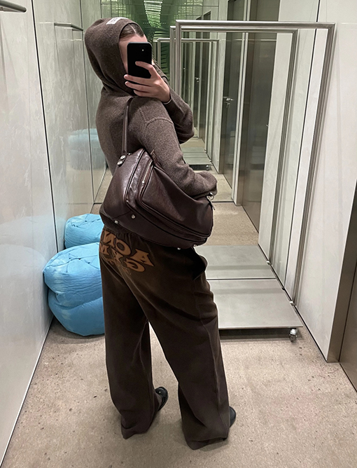 アクネストゥディオズ Acne Studios レザーアップリケ刺繍りダブルウエストバンドスウェットパンツ