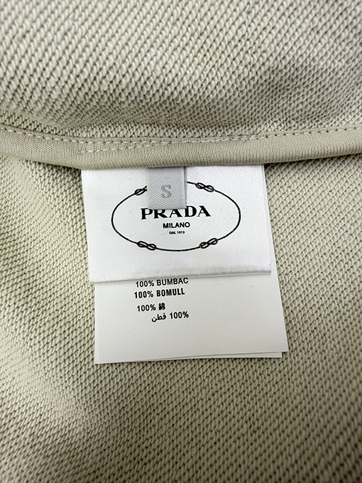 プラダ PRADA レトロなプレッピースタイルのジップアップスウェットジャケット