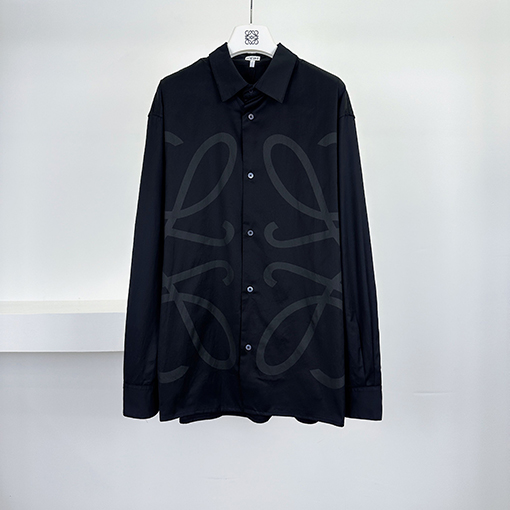 ロエベブランドスーパーコピー ダークカラーの柄入り長袖シャツ