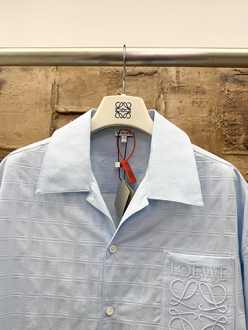 ロエベ LOEWE パッチポケット付き刺繍入りのチェック柄半袖シャツ