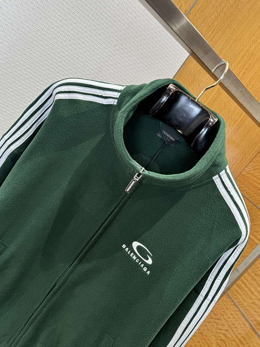 バレンシアガスーパーコピー BALENCIAGA 刺繍入りストライプ柄ジップアップジャケット