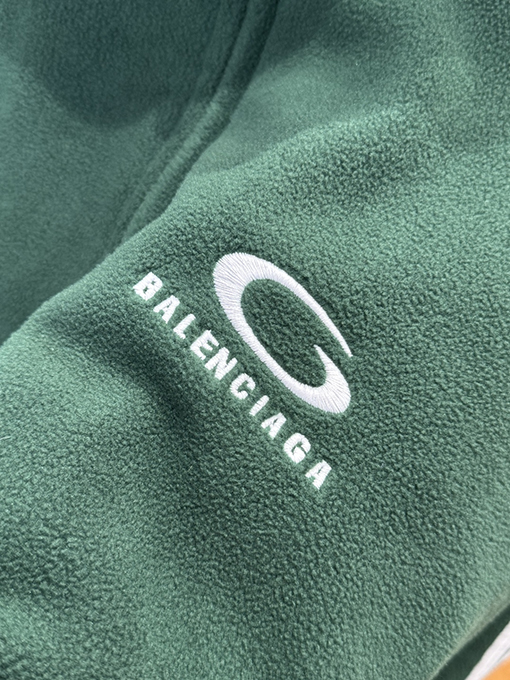 バレンシアガスーパーコピー BALENCIAGA 刺繍入りストライプ柄ジップアップジャケット