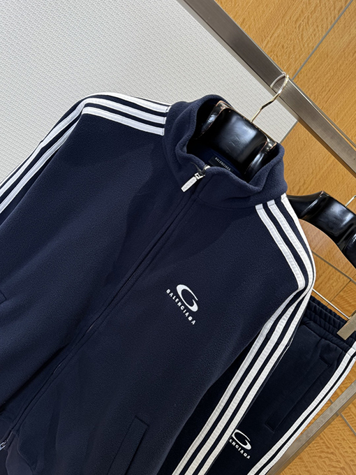 バレンシアガ BALENCIAGA 刺繍りトリムトラックスーツ