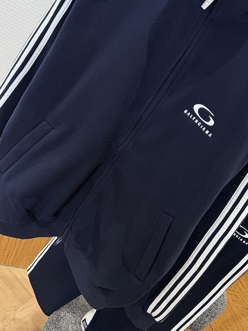 バレンシアガ BALENCIAGA 刺繍りトリムトラックスーツ