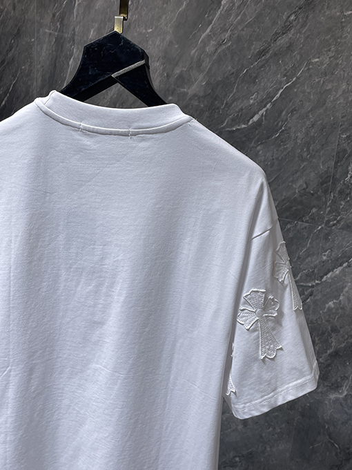クロムハーツコピー 破れたピン刺繍アップリケ付き半袖Tシャツ