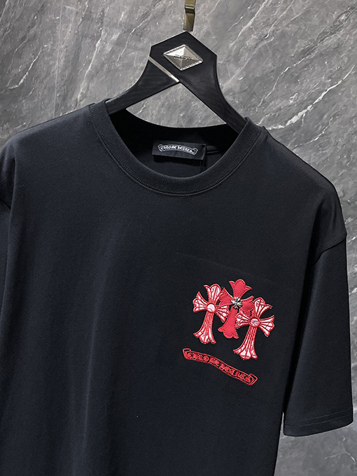 クロムハーツ ホースシュークロスの手作りアップリケ刺繍入り半袖Tシャツ