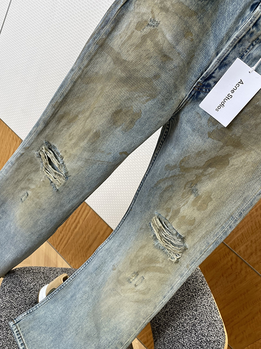 アクネストゥディオズ ダメージをしたワイドレッグジーンズ