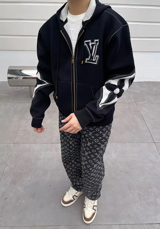 ルイヴィトンコピー LV インターシャ編みのジップアップカーディガン