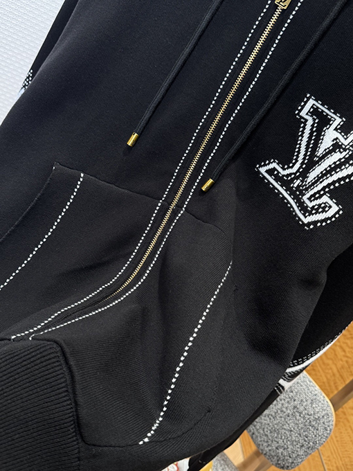 ルイヴィトンコピー LV インターシャ編みのジップアップカーディガン