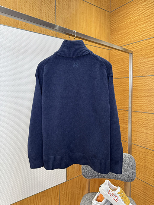 ロエベスーパーコピー 潜水艦の刺繍入りハーフジップニットセーター
