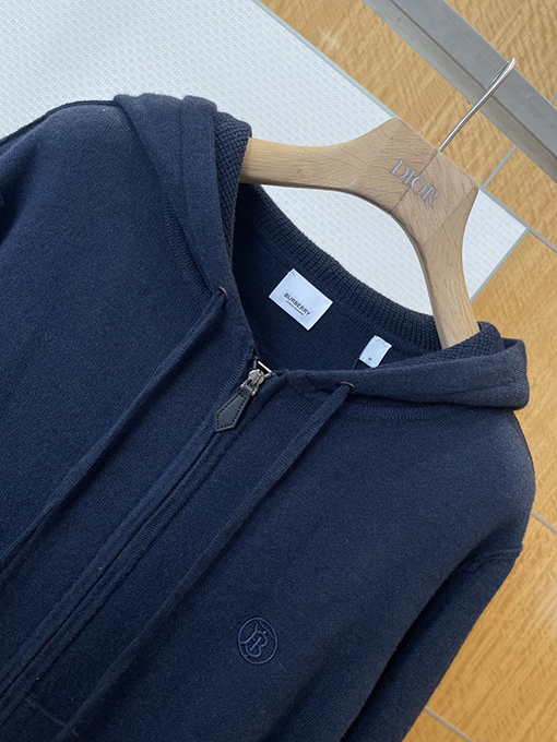 バーバリー 刺繍りドローストリング付きフード付きジップアップジャケット