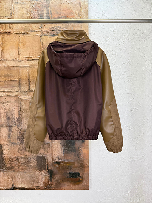 ロエベ パッチワークレザー刺繍コート