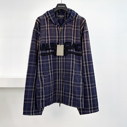 バレンシアガ BALENCIAGA チェック柄のフード付きジャケット