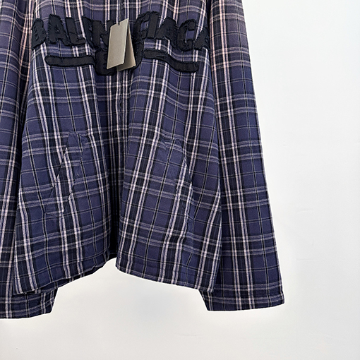 バレンシアガ BALENCIAGA チェック柄のフード付きジャケット