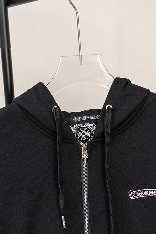 クロムハーツスーパーコピー コミックブックガールとのコラボレーション ジップアップ フード付き ドローストリングジャケット