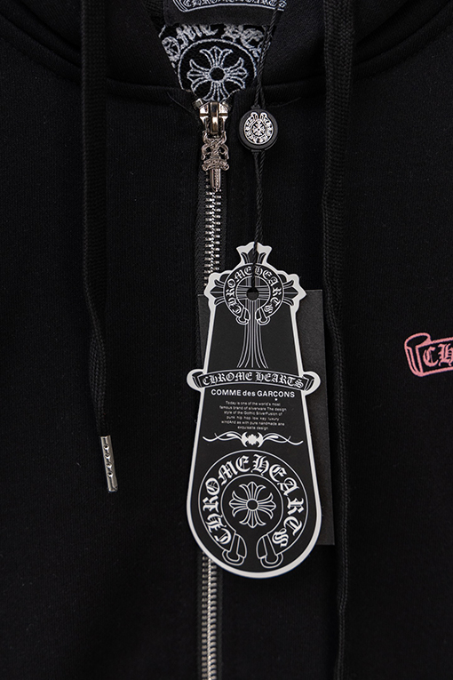 クロムハーツスーパーコピー コミックブックガールとのコラボレーション ジップアップ フード付き ドローストリングジャケット