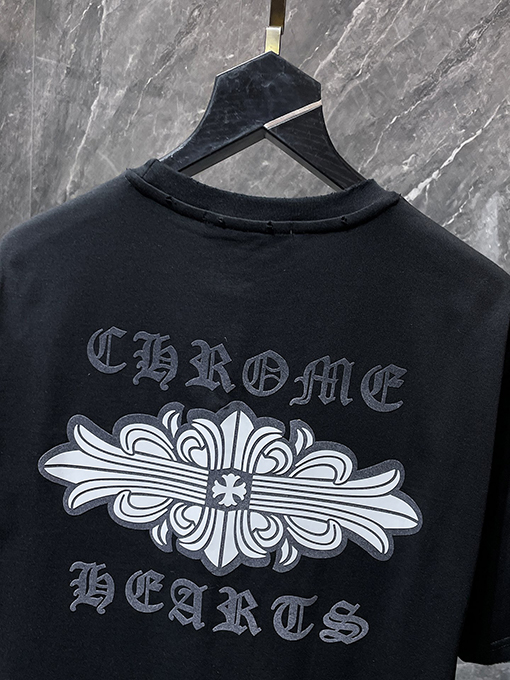 クロムハーツスーパーコピー クラシックなサンスクリット文字の半袖Tシャツ