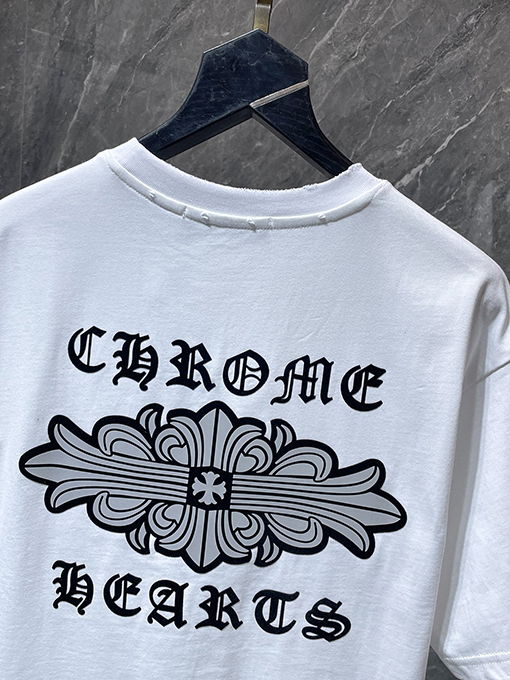 クロムハーツスーパーコピー クラシックなサンスクリット文字の半袖Tシャツ