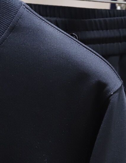 フェンディ FENDI 新モデル人気のクルーネックのスウェットシャツとパンツのセット