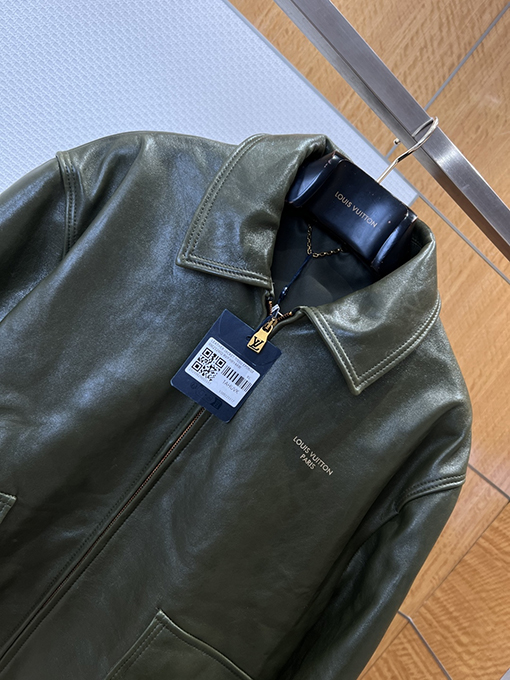 ルイヴィトン LOUIS VUITTON レターロゴ入りラペルジップアップレザージャケット