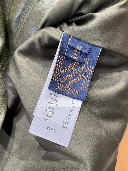 ルイヴィトン LOUIS VUITTON レターロゴ入りラペルジップアップレザージャケット