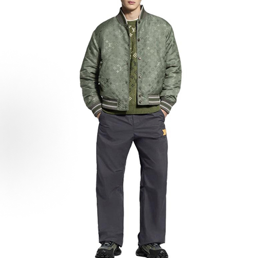 ルイヴィトン グラデーションモノグラム柄のベースボールジャケット