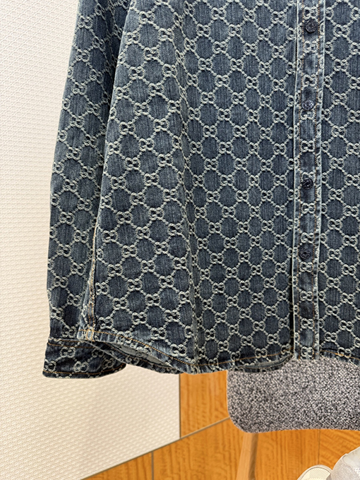 グッチブランドスーパーコピー 全面プリントのデニムジャケット