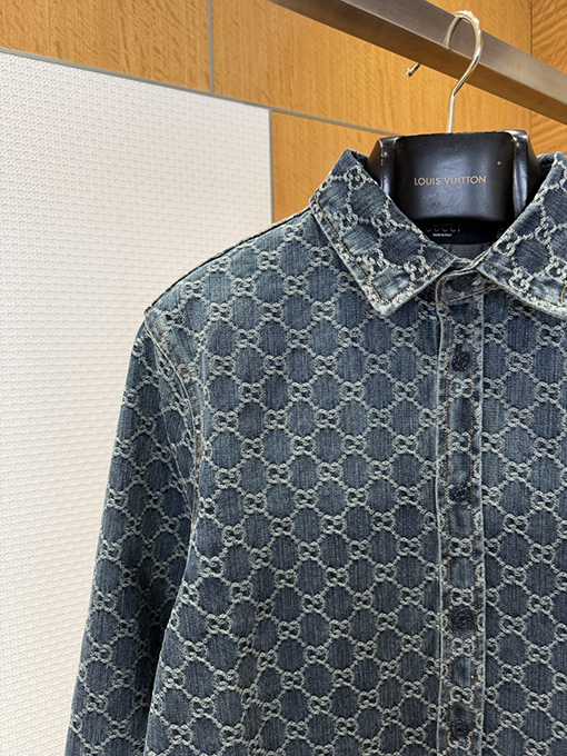 グッチブランドスーパーコピー 全面プリントのデニムジャケット