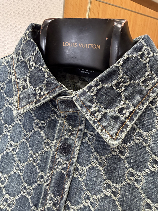 グッチブランドスーパーコピー 全面プリントのデニムジャケット