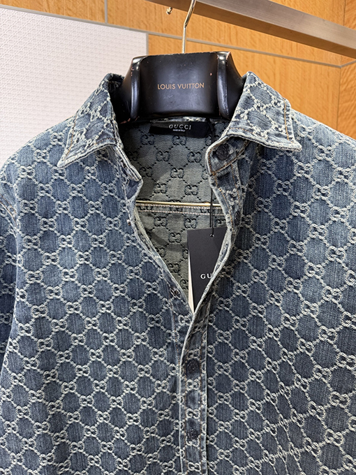 グッチブランドスーパーコピー 全面プリントのデニムジャケット