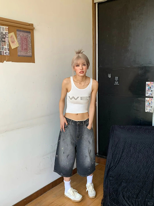 アクネストゥディオズ ダメージのスプラッターペイントデニムカプリパンツ