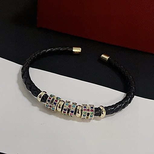 カルティエコピー ダイヤモンドがちりばめられたレザーコードブレスレット