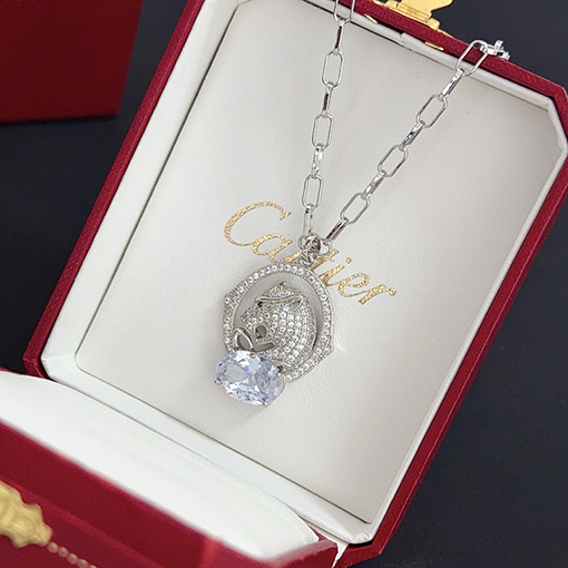 カルティエ 新モデルダイヤモンドネックレス