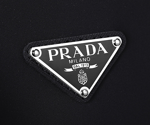 プラダ 新作メンズバッグ