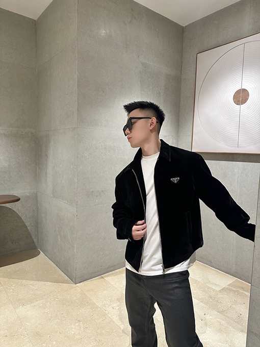 プラダコピー ベルベット素材のスタンドカラージャケット