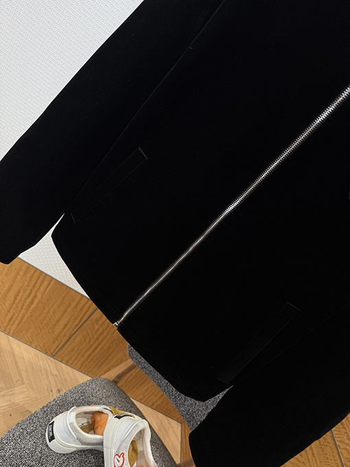 プラダコピー ベルベット素材のスタンドカラージャケット