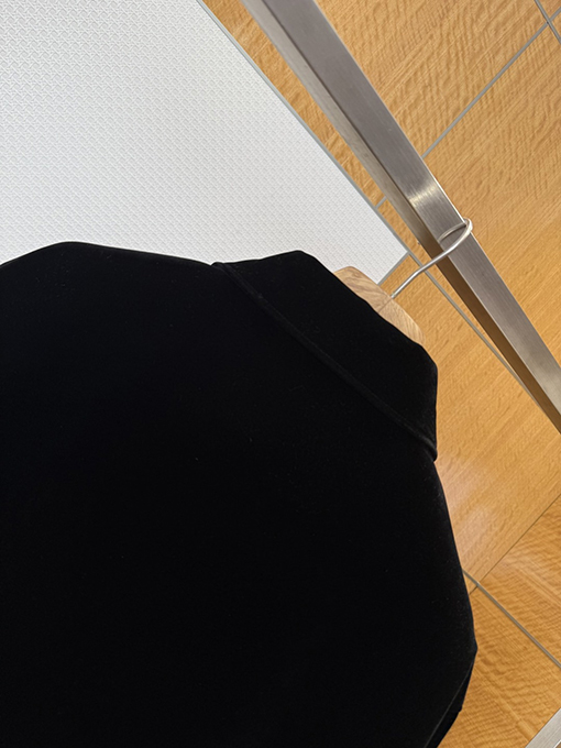 プラダコピー ベルベット素材のスタンドカラージャケット