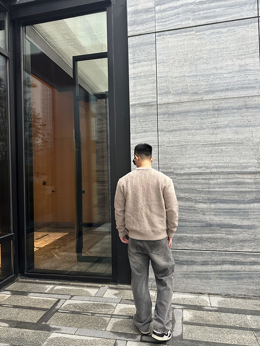 ディオール 全面ジャカード織りのクルーネックニットセーター