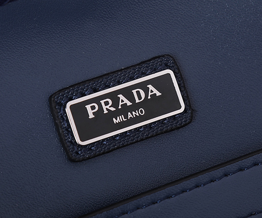 プラダスーパーコピー 新作メンズショルダーバッグ