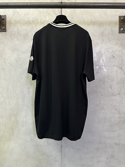モンクレールスーパーコピー ロゴパッチ付き刺繍入りコットン半袖Tシャツ