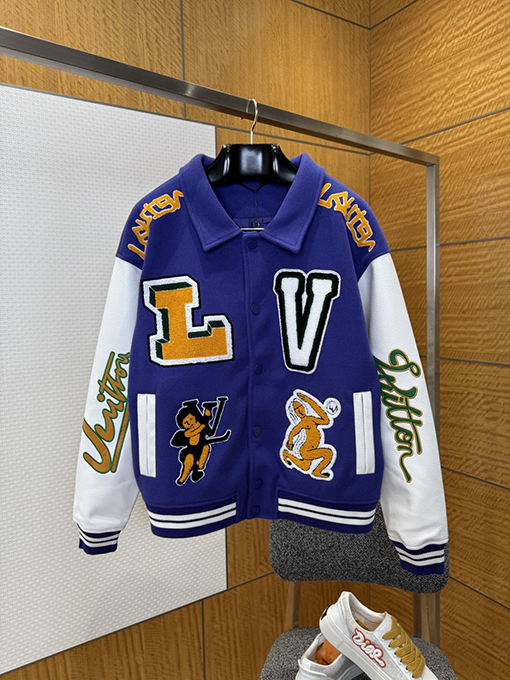 ルイヴィトンブランドコピー スタイリッシュな漫画パッチワークベースボールジャケット