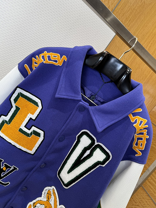 ルイヴィトンブランドコピー スタイリッシュな漫画パッチワークベースボールジャケット