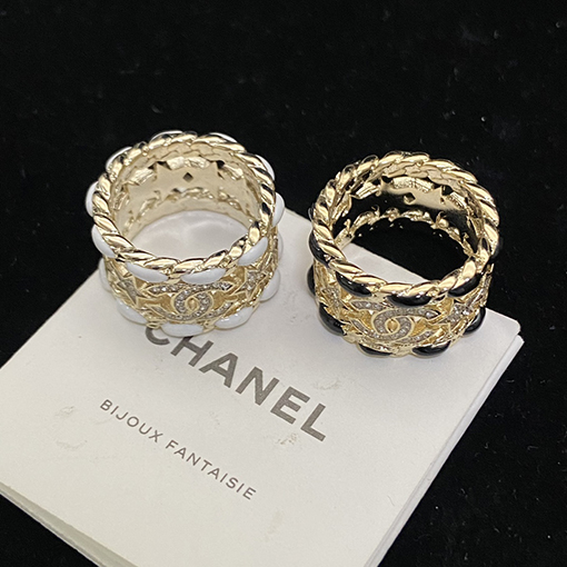 シャネル ヴィンテージレザーチェーンラインストーンスターダブルCリング