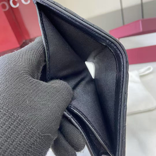 グッチ クラシックなキルティングラムスキンウォレット