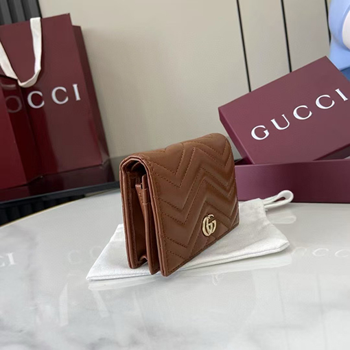 グッチ クラシックなキルティングラムスキンウォレット