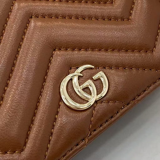 グッチ クラシックなキルティングラムスキンウォレット