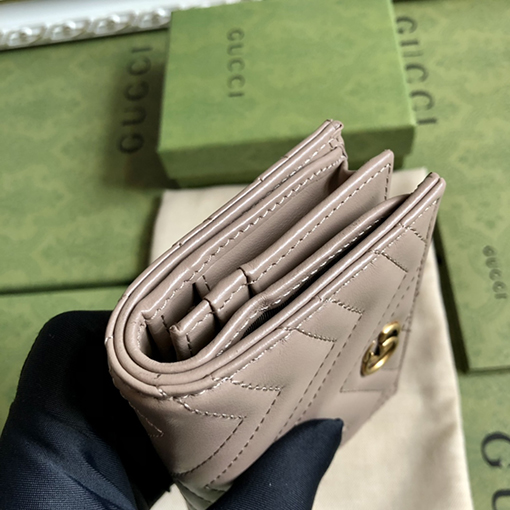 グッチブランドコピー 新しい小型カードホルダー